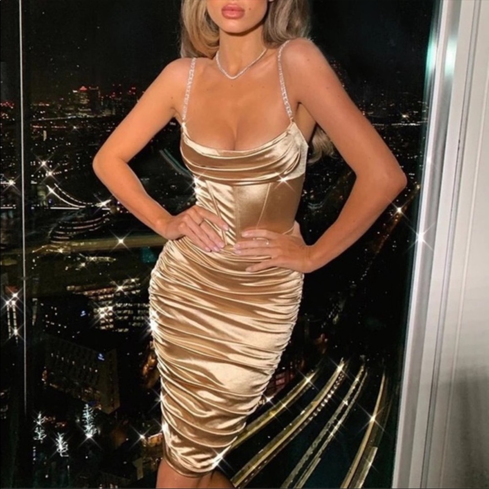 New!! Oh polly Gold Satin dress✨✨